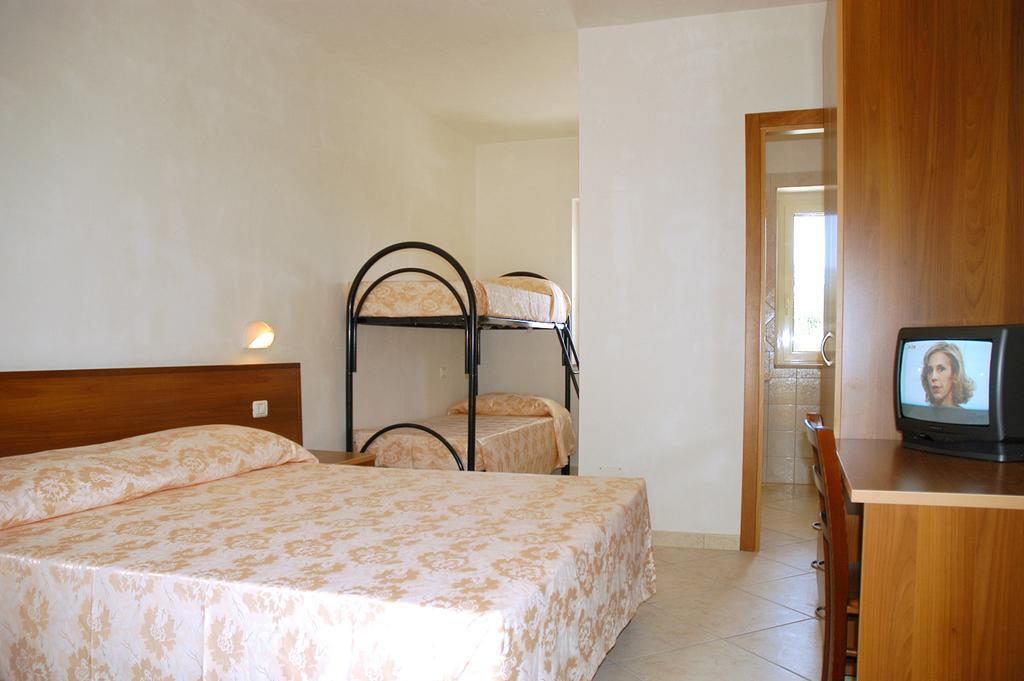 Azienda Agricola B&B Macchiaria Vieste Cameră foto